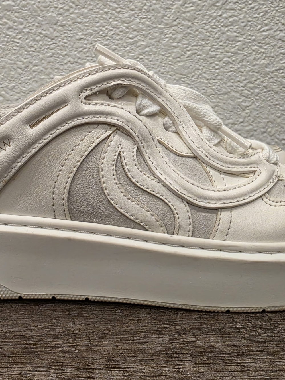 Stella McCartney S-Wave 1 Low-Top Vegan Sneakers White/Cream - Size 36 (US 6)